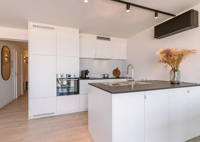 Beautiful Luxury On Amazing Location With Sea View - T17 Apartment